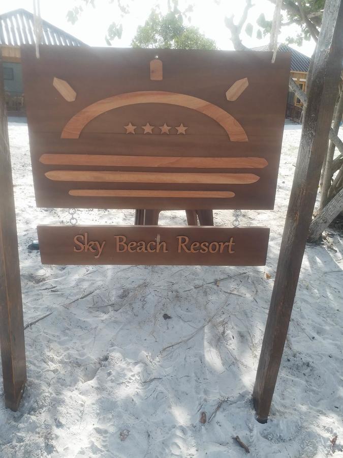Sky Beach Resort Ко Ронг Санлоем Екстериор снимка