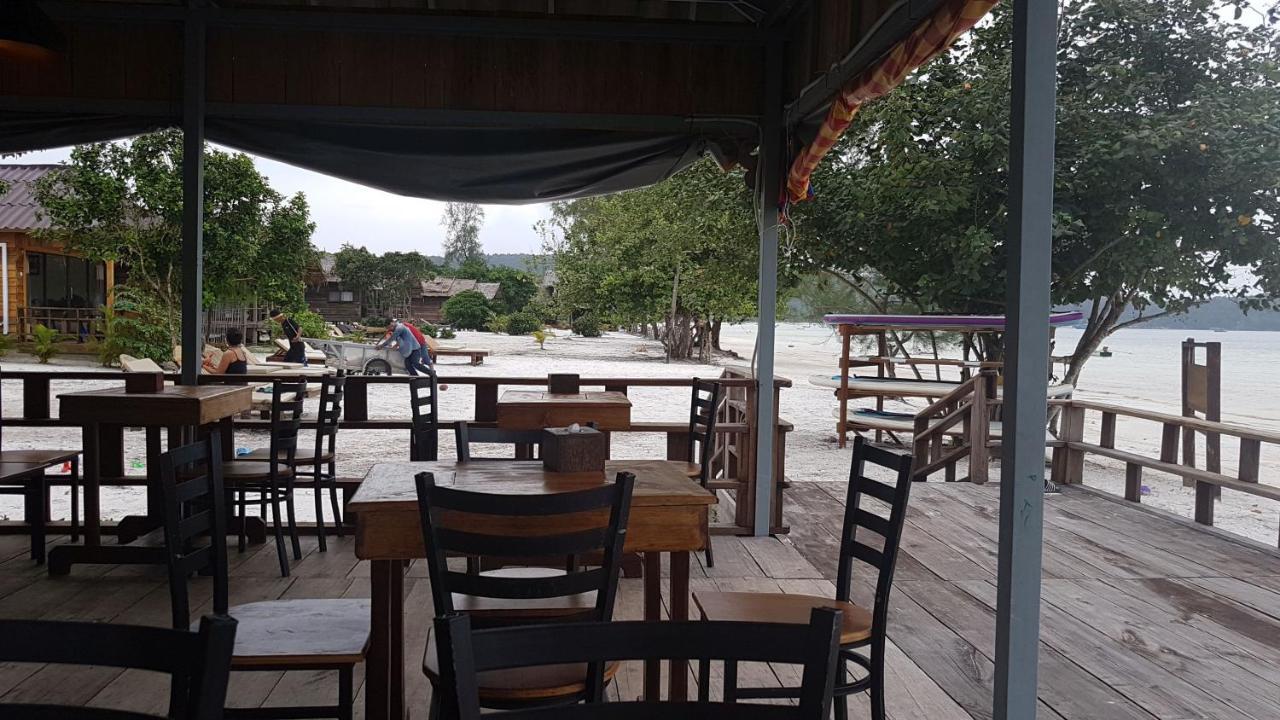 Sky Beach Resort Ко Ронг Санлоем Екстериор снимка